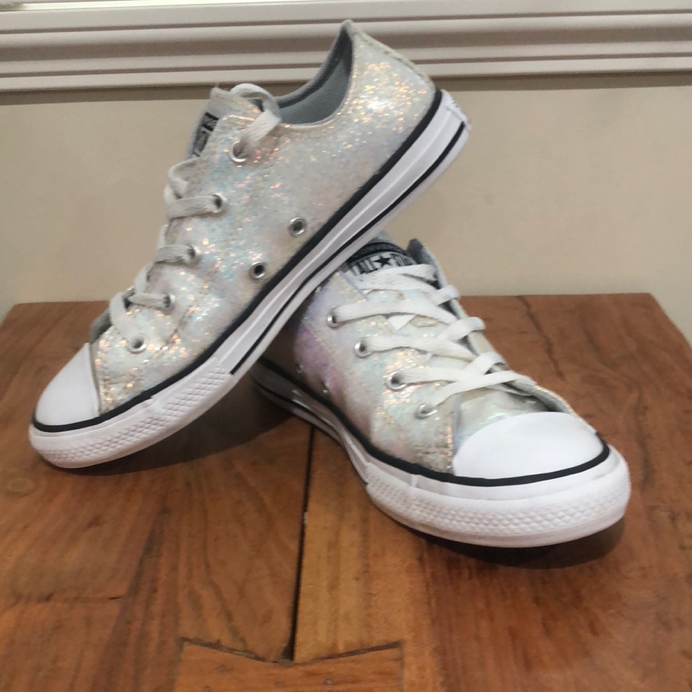 Converse All Star Girls size 3.5